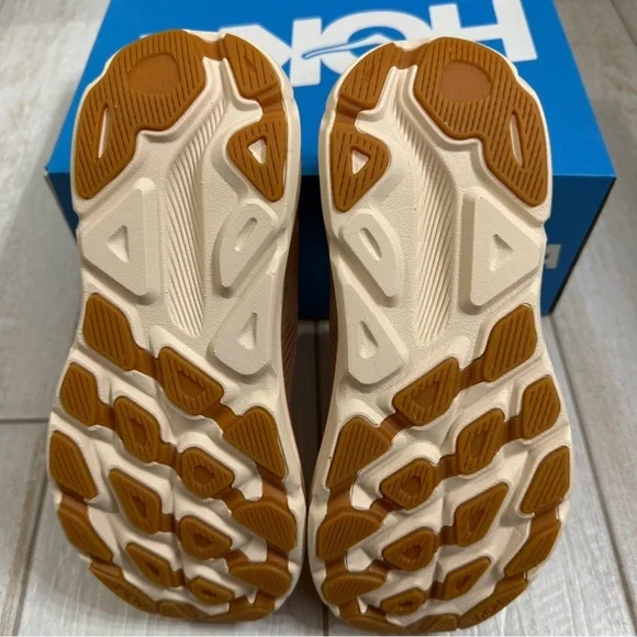 Hoka Clifton 9 Sneakers Women's Size 6.5 Sandstone
Cream - Picture 6 of 8
